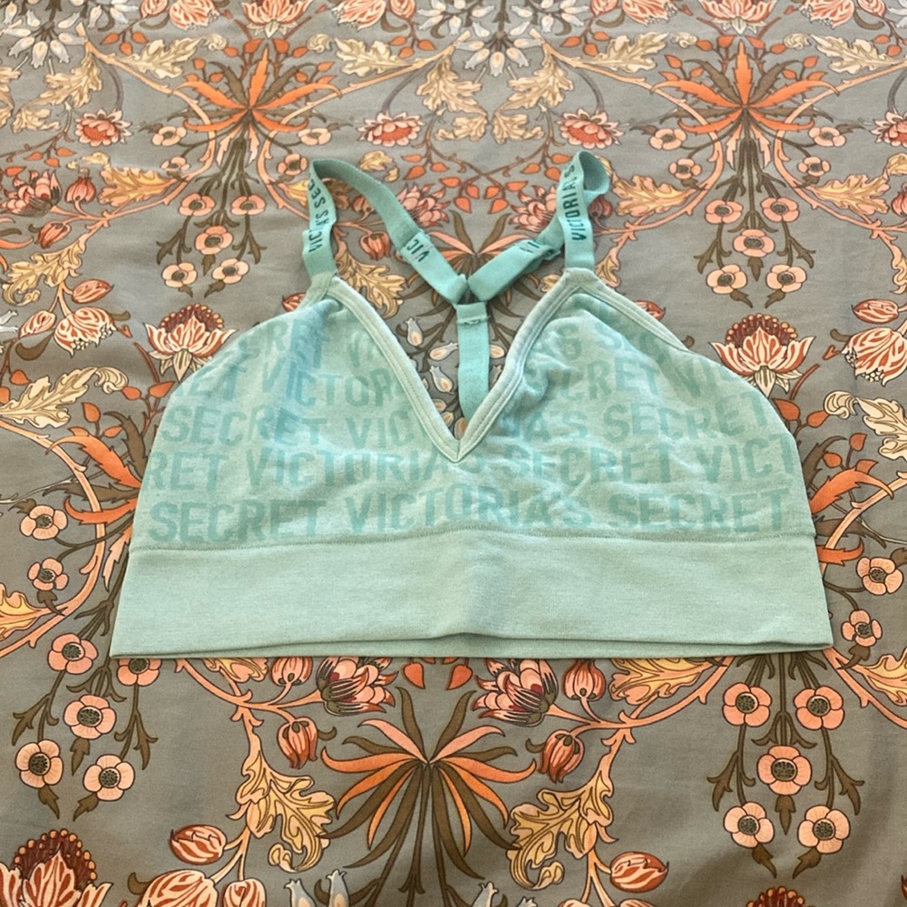 New VS Sports Bra